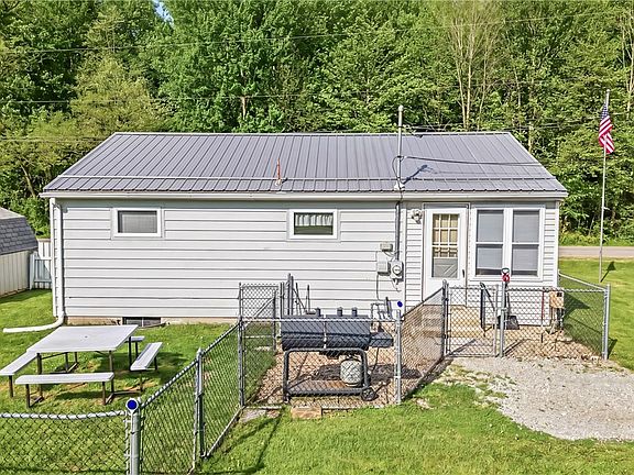 4th image of 2025 W Lake Rd