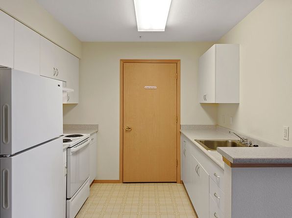 18420 36th Ave W APT 215