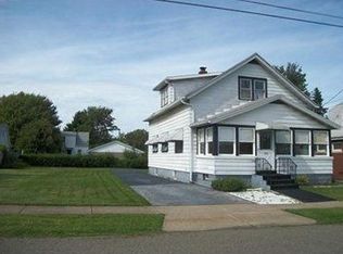 1026 E 33rd St, Erie, PA 16504