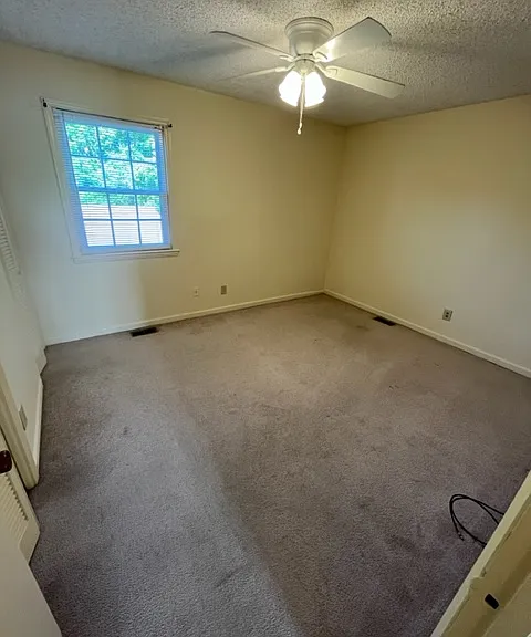 307 N Main St #19 — Photo 7