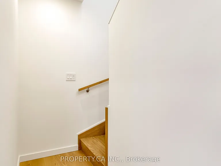 301 Keele St #2 — Photo 31