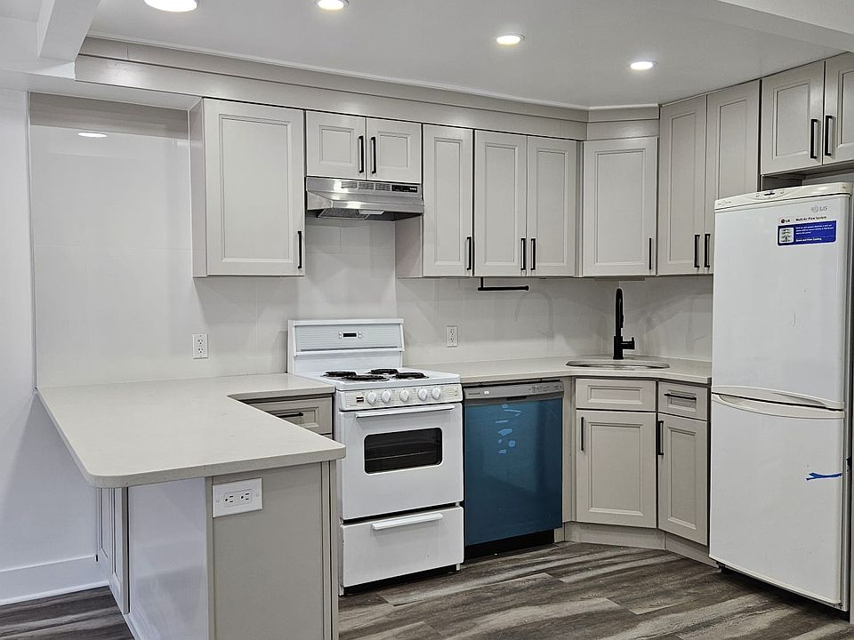 1st image of 21-11 76th St #1
