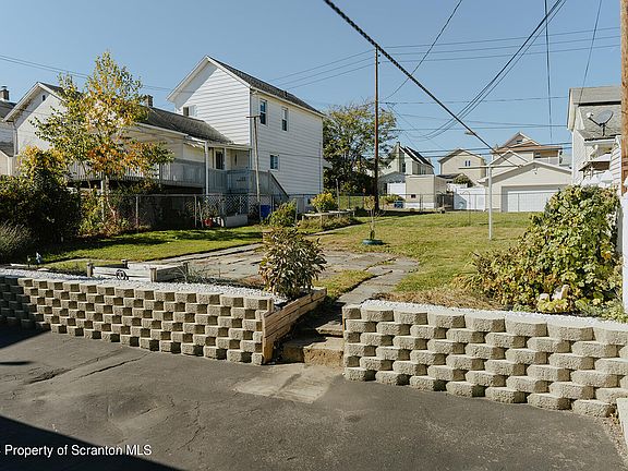 4th image of 357-359 N Hyde Park Ave