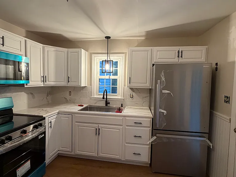 4737 Yellow Mountain Rd — Photo 2