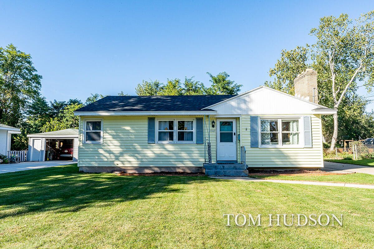 1345 Oriole Ct SW, Wyoming, MI 49509 Zillow