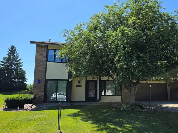 1140 Cherry Hills Dr APT A, Newton, IA 50208
