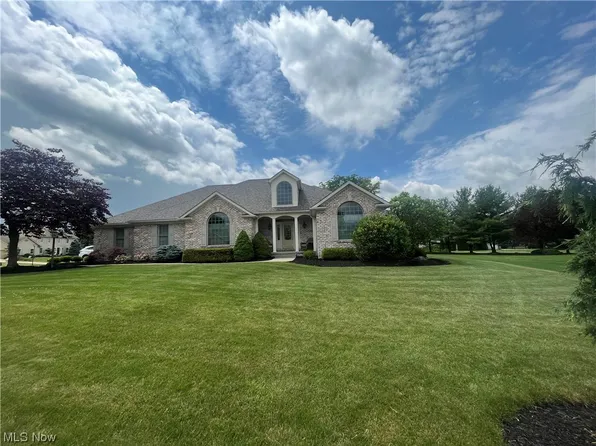 271 Timber Run, Canfield, OH 44406