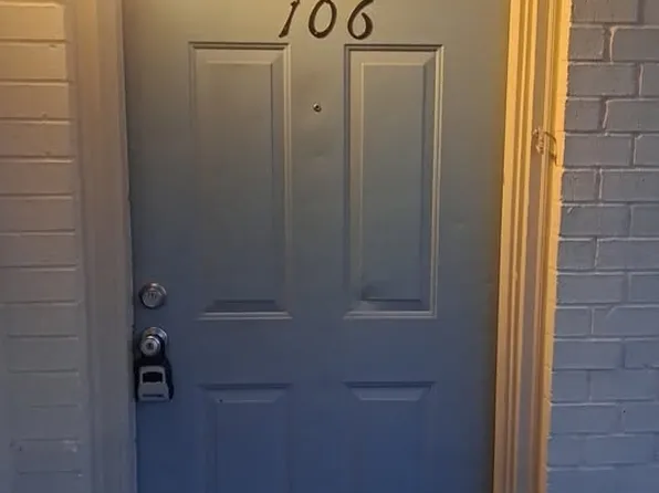 200 SE Front St #106, New Boston, TX 75570