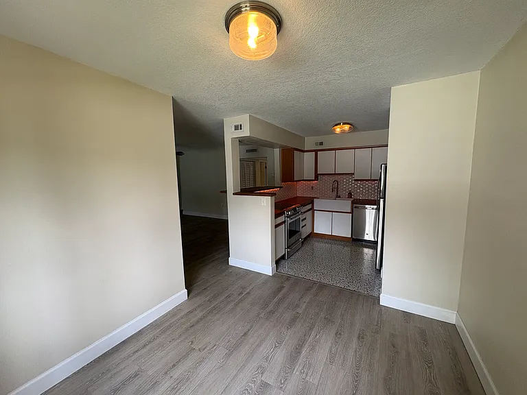 Cortez Dr — Photo 7