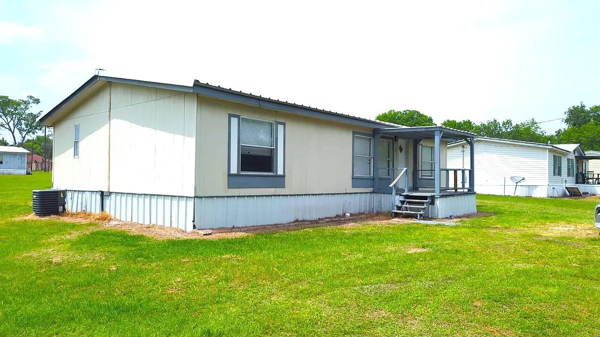 Building Photo - 115 Ava Ln