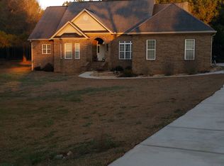 227 Roy Dr, Byron, GA 31008