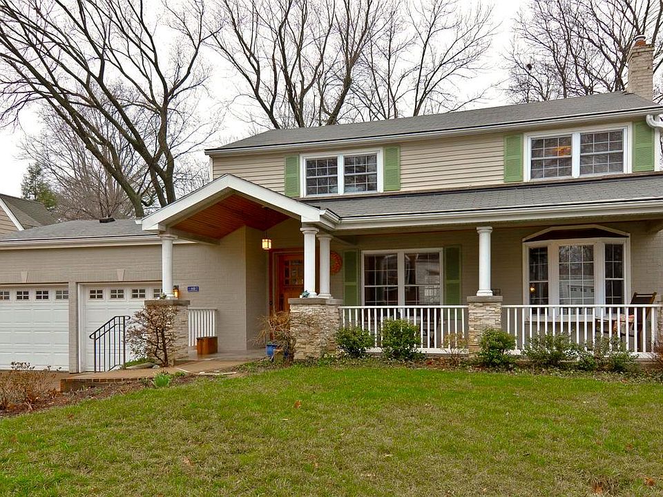 1st image of 19 Barberry Ln