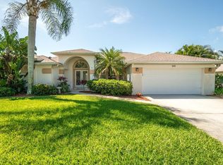 203 Cove Loop Dr, Merritt Island, FL 32953
