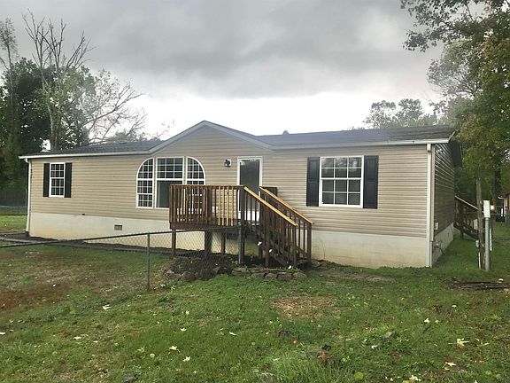 2nd image of 66 Honey Bear Ln