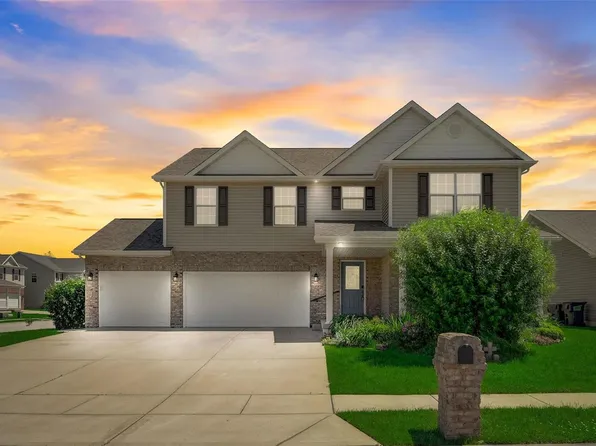 1212 Gulfstream Way, Mascoutah, IL 62258