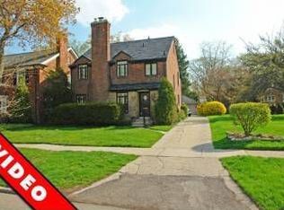 288 McMillan Rd, Grosse Pointe Farms, MI 48236