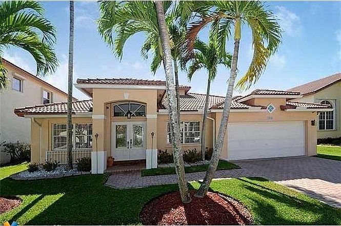 1st image of 1030 NW 184th Ter