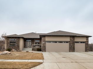 1801 Plains Bnd SE, Mandan, ND 58554