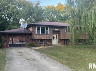 29478 E 2390th Rd N, Manito, IL 61546