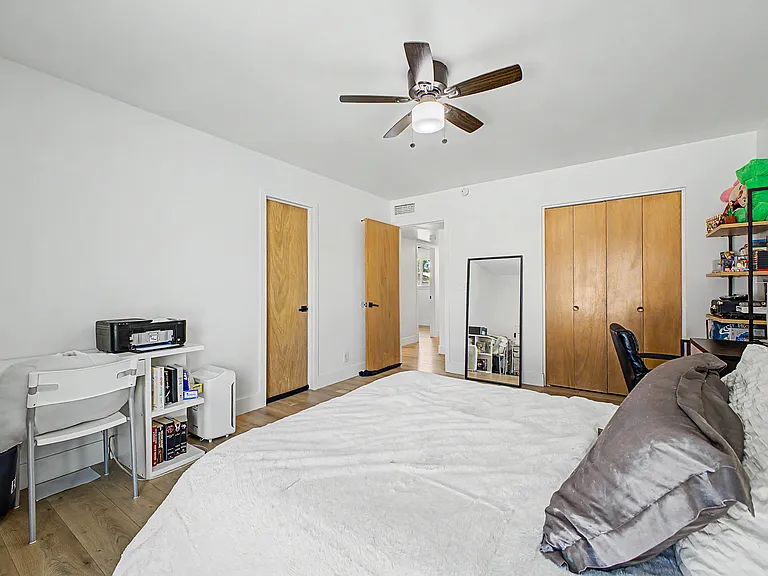 1010 W 13th St — Photo 12