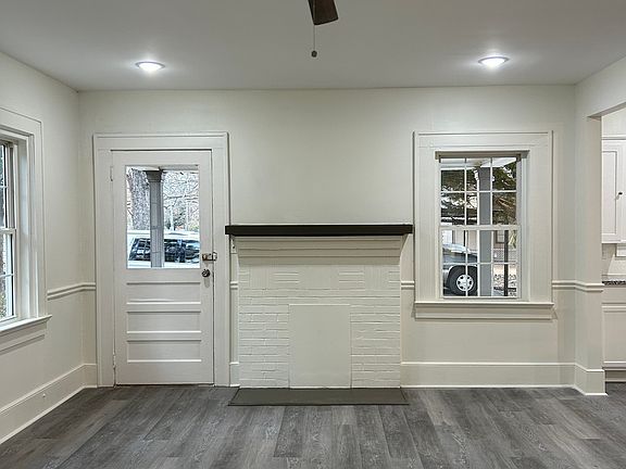 5th image of 316 Watson St