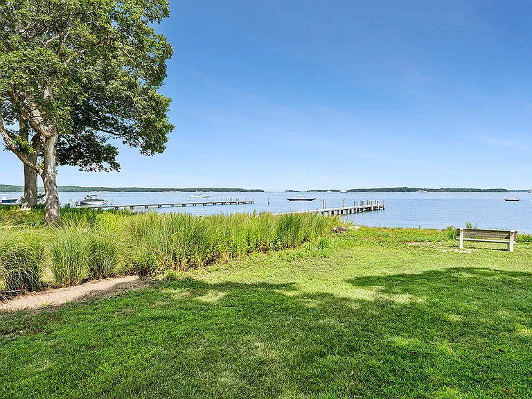 3 Shelter Island Ave — Photo 12