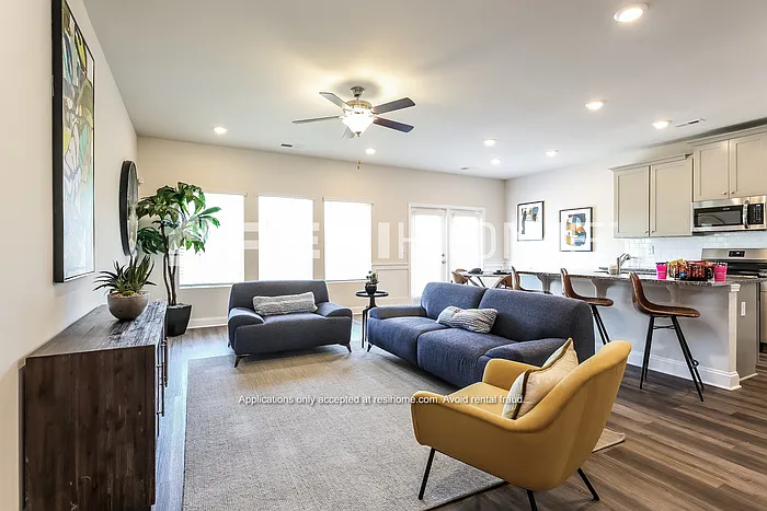 245 Victory Creek Ln — Photo 6