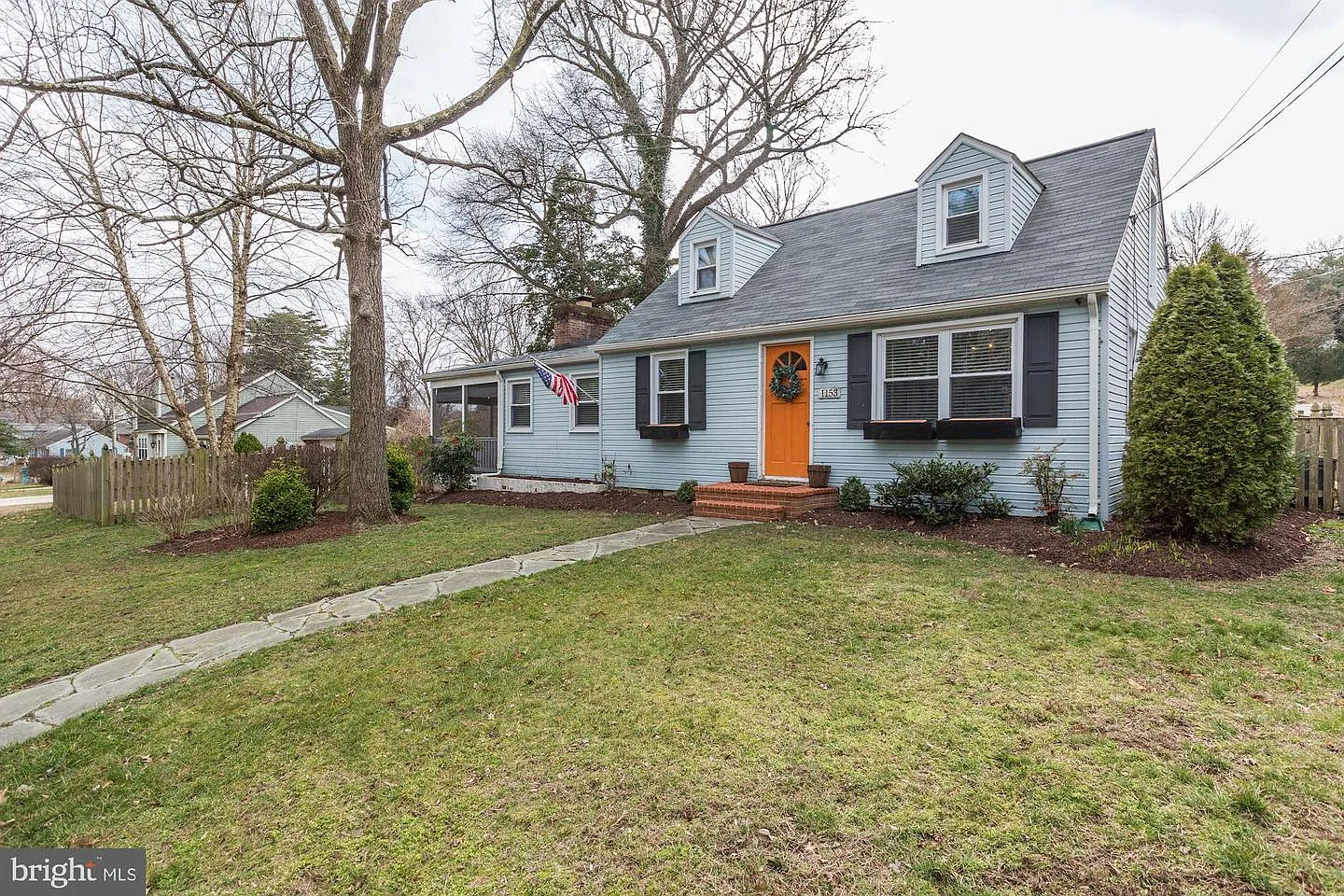 1153 Bayview Vis photo 1