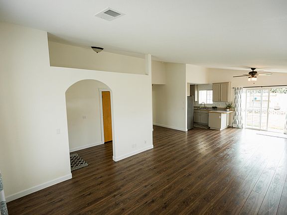 5th image of 1442 Silverado Pl