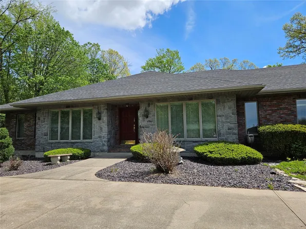 37 El Rancho Dr, Hannibal, MO 63401