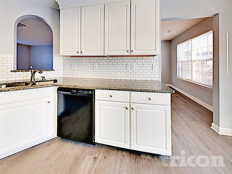 1008 Crowders Woods Dr — Photo 6