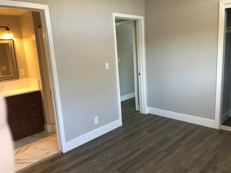 1053 Blazingwood Dr — Photo 18