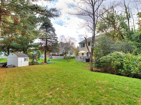 3rd image of 583 Hilldale Ave