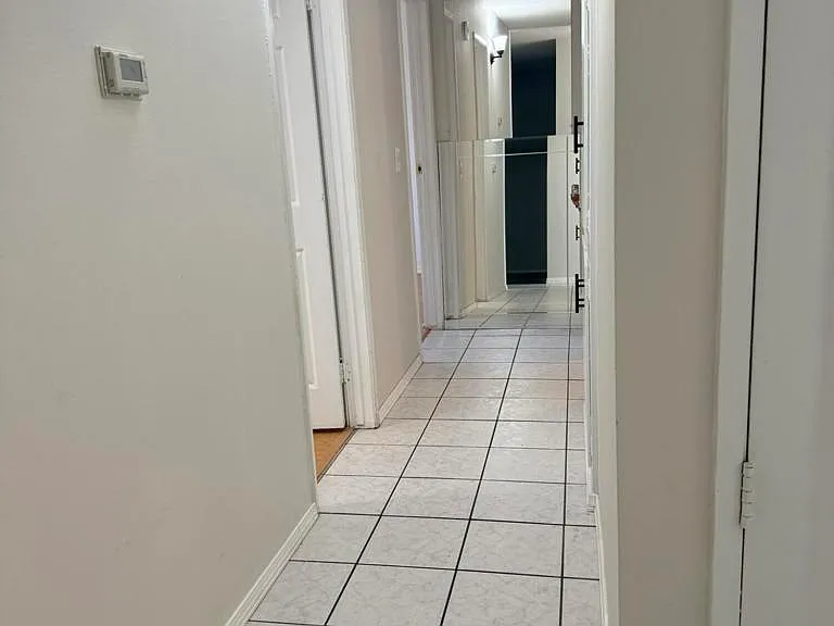 2065 Abbott St — Photo 14