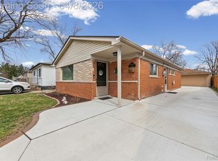 4685 Universal St, Dearborn Heights, MI