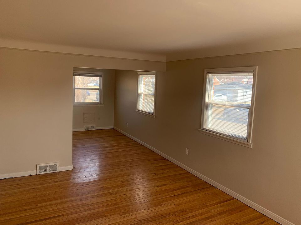 1st image of 24402 W Chicago St
