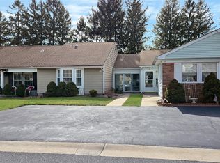 16 Hearthside Dr, Mount Sinai, NY 11766