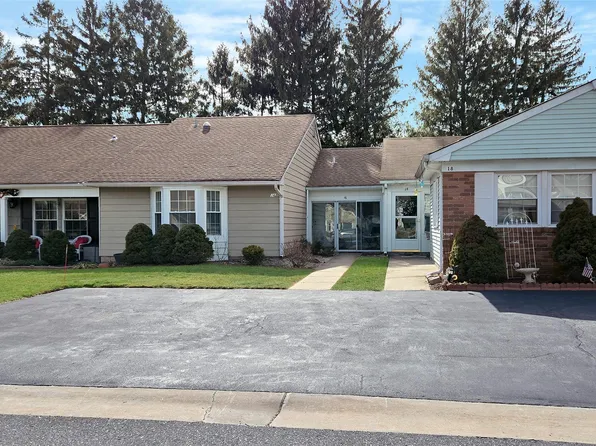 16 Hearthside Drive, Mount Sinai, NY 11766