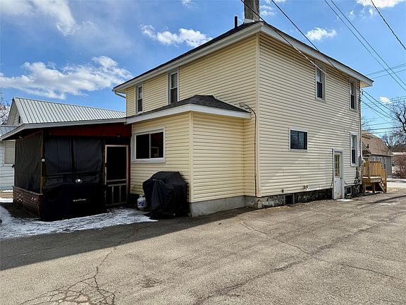 3rd image of 313 Jennings St