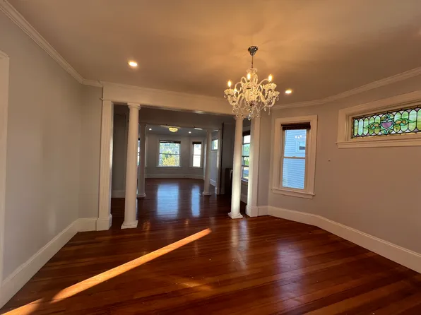 159 Park St APT 2, Attleboro, MA 02703