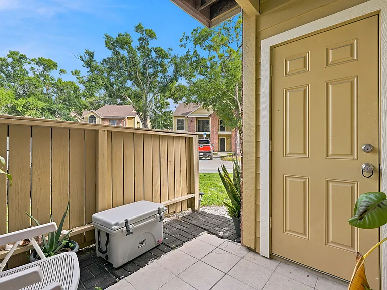 8642 Mallard Reserve Dr #101 — Photo 24