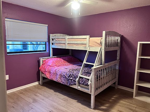5th image of 5021 Bridgeport Dr