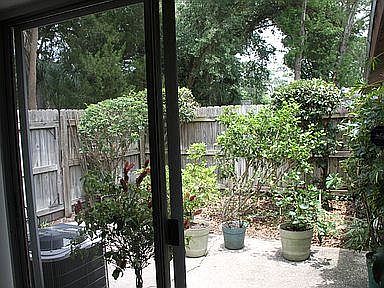 2nd image of 480 Virginia Ave #1