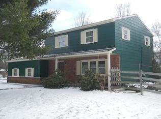 1827 Shorewood Dr, Muskegon, MI 49441