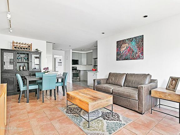 3rd image of 50 Carroll St #55G