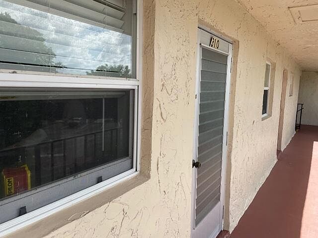 1st image of 725 Lori Dr APT 412