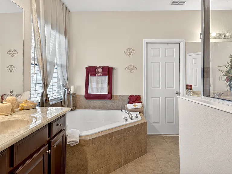 882 Counts Crest Cir — Photo 37