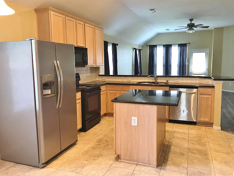 23218 Prairie Lily Ln — Photo 5