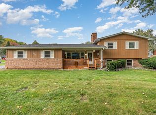 8683 N Gleaner Rd, Freeland, MI 48623