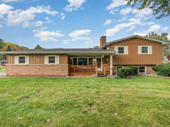 8683 N Gleaner Rd, Freeland, MI 48623